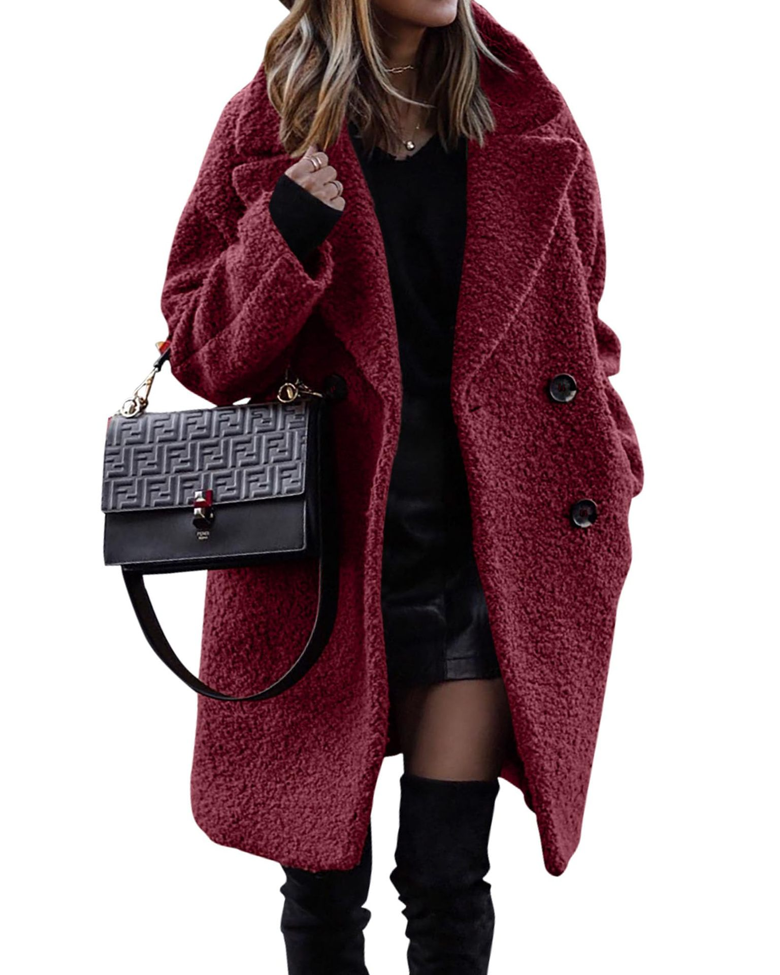 The Velvet Coat: Cozy Luxury for Every Winter Day